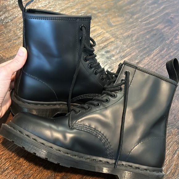 Doc Marten 1460 Mono 7 Boot - Picture 4 of 4